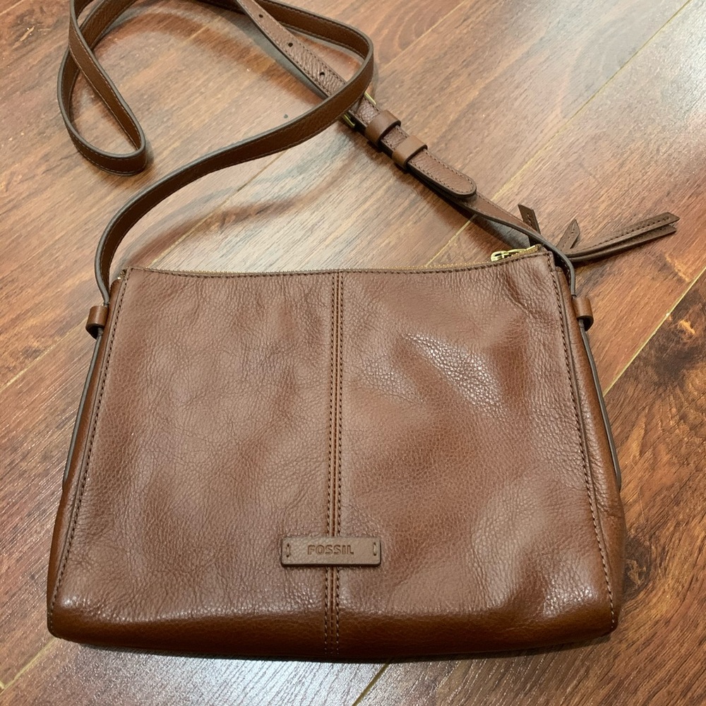 Fossil purse